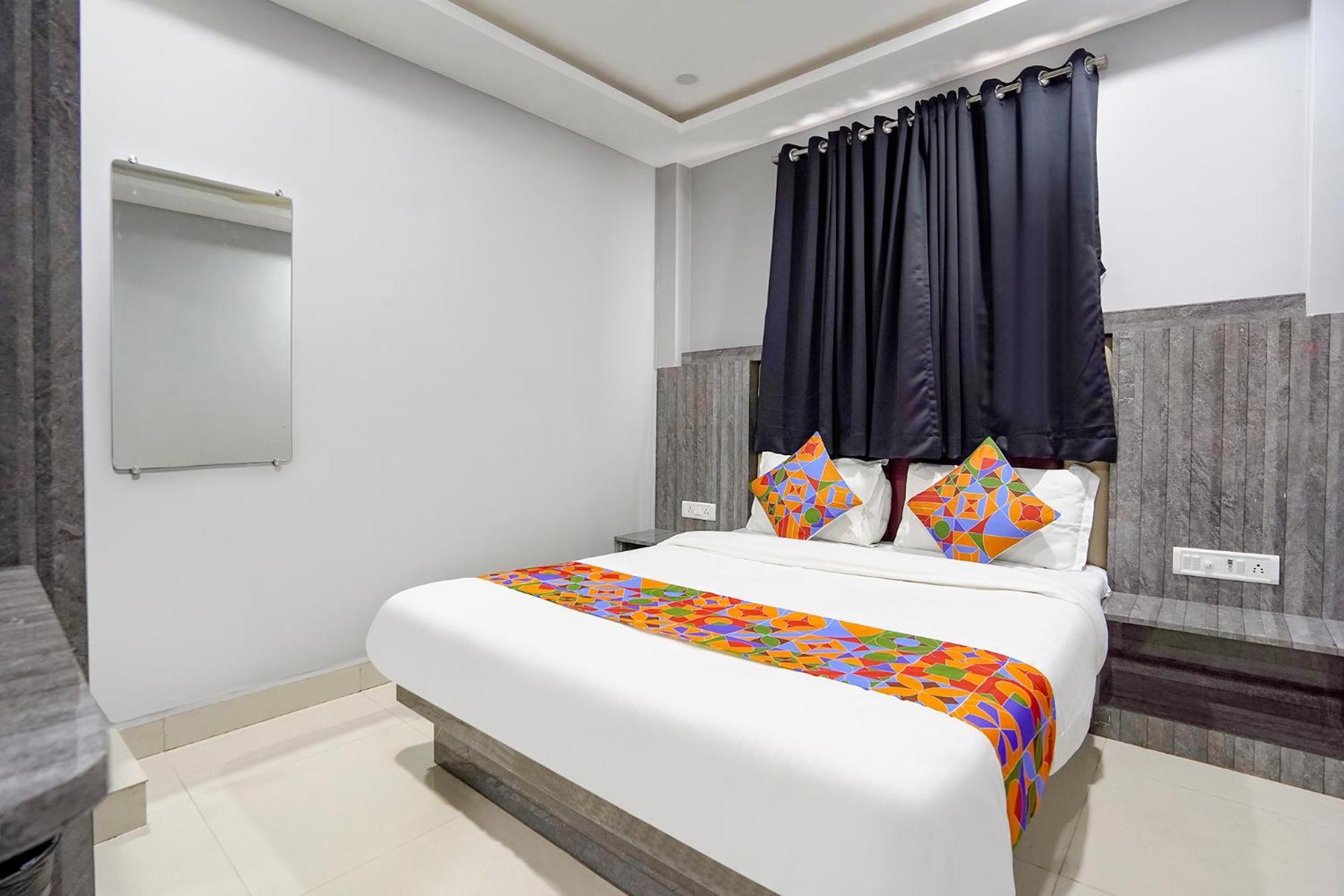 Via 7 Am Hotel - Mumbai — Photos 2